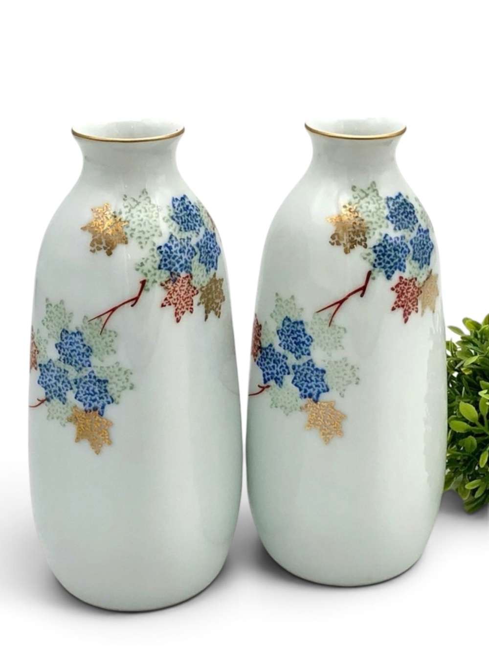 Vtg Fukagawa Sake Decanter Matching Set Porcelain Bud Vase Gold Gilt Arita Japan